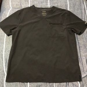 NWOT men’s Jaanuu scrub top